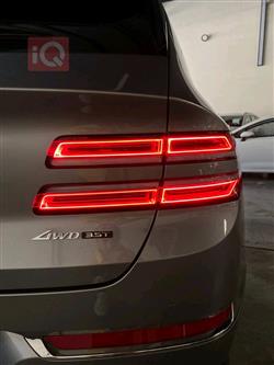 جێنسس GV80